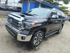 Toyota Sequoia 2017 Black