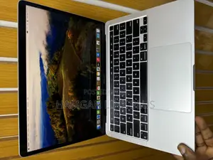 Laptop Apple MacBook Pro 2020 M1 8GB Apple M1 SSD 256GB