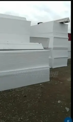Polystyrene Board and Parapet