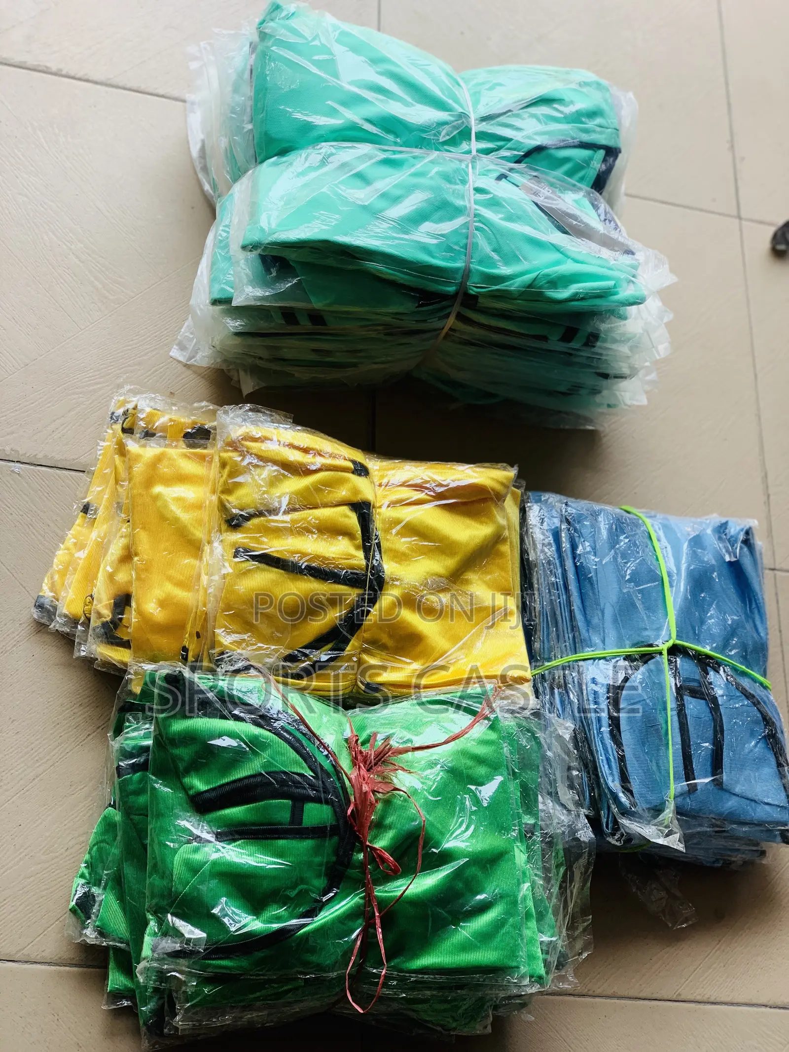 Set of Foreign Training Bib