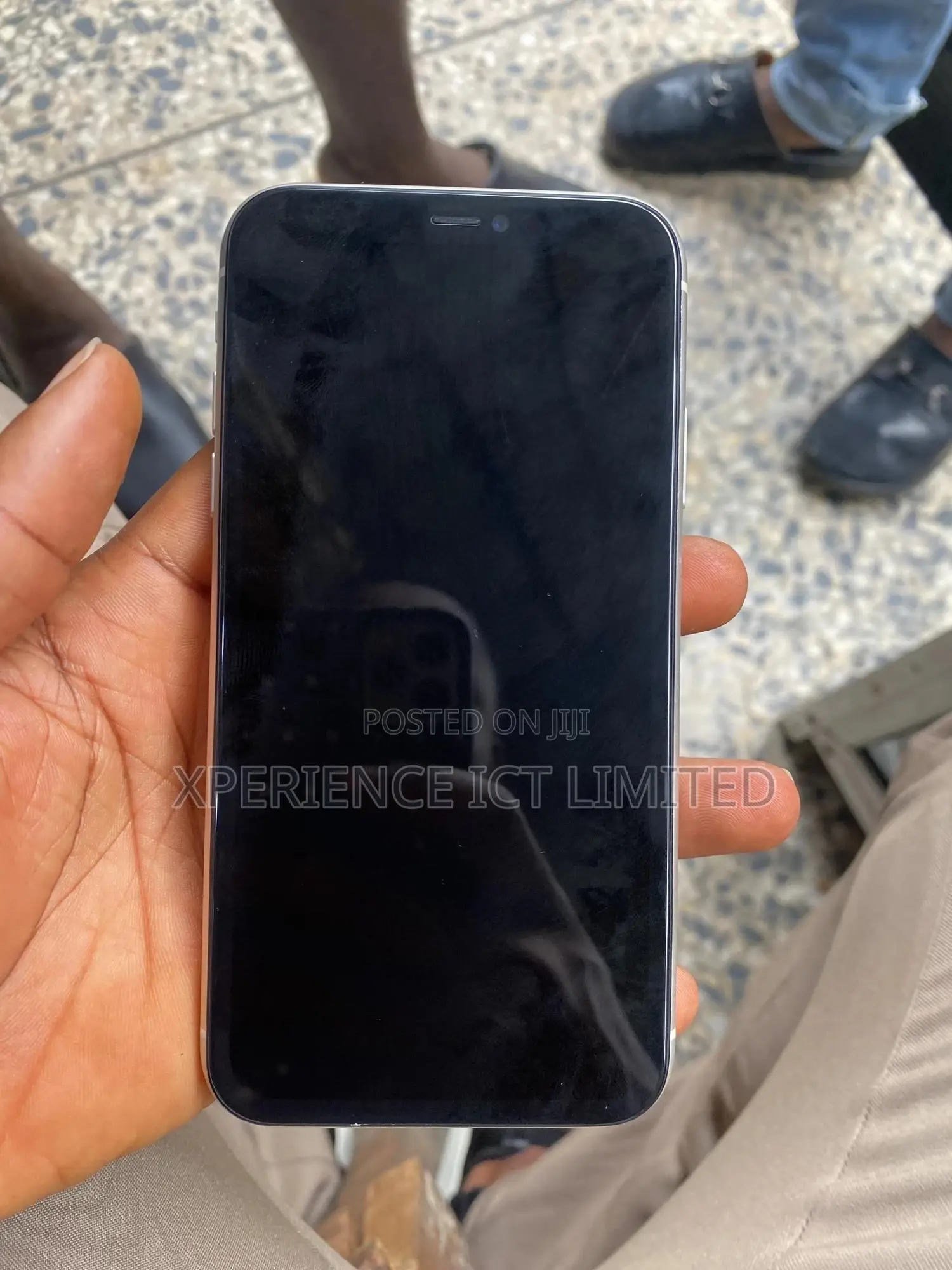 Apple iPhone 11 64 GB White