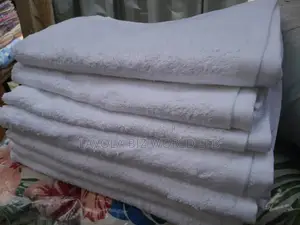 Sparking White Towel