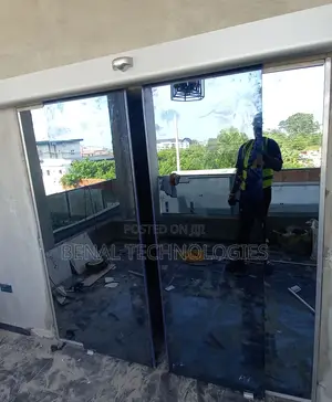 Auto-Sensing Entrance Door
