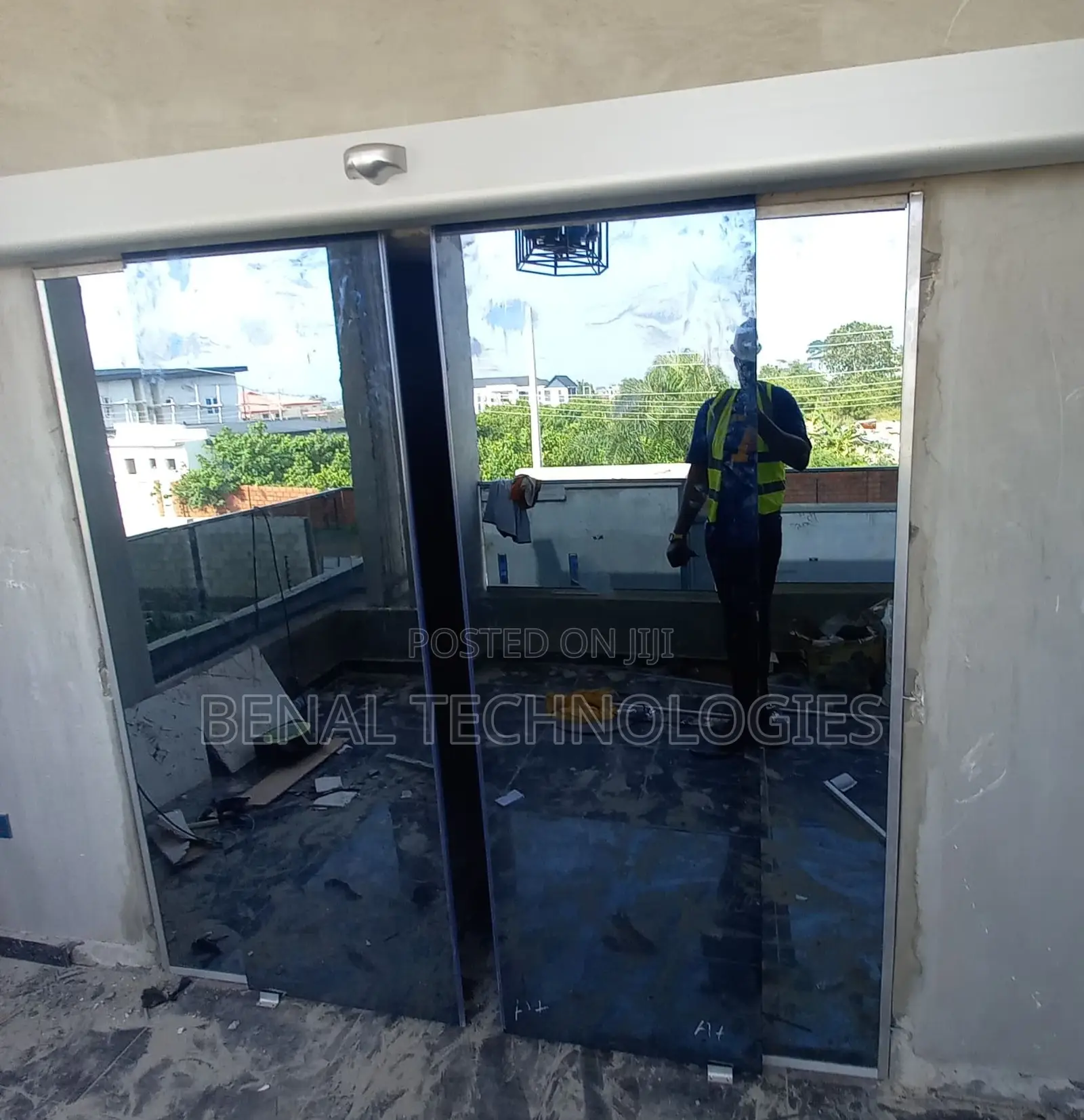 Service for Sensor-Adapted Entry Door in Chanchaga