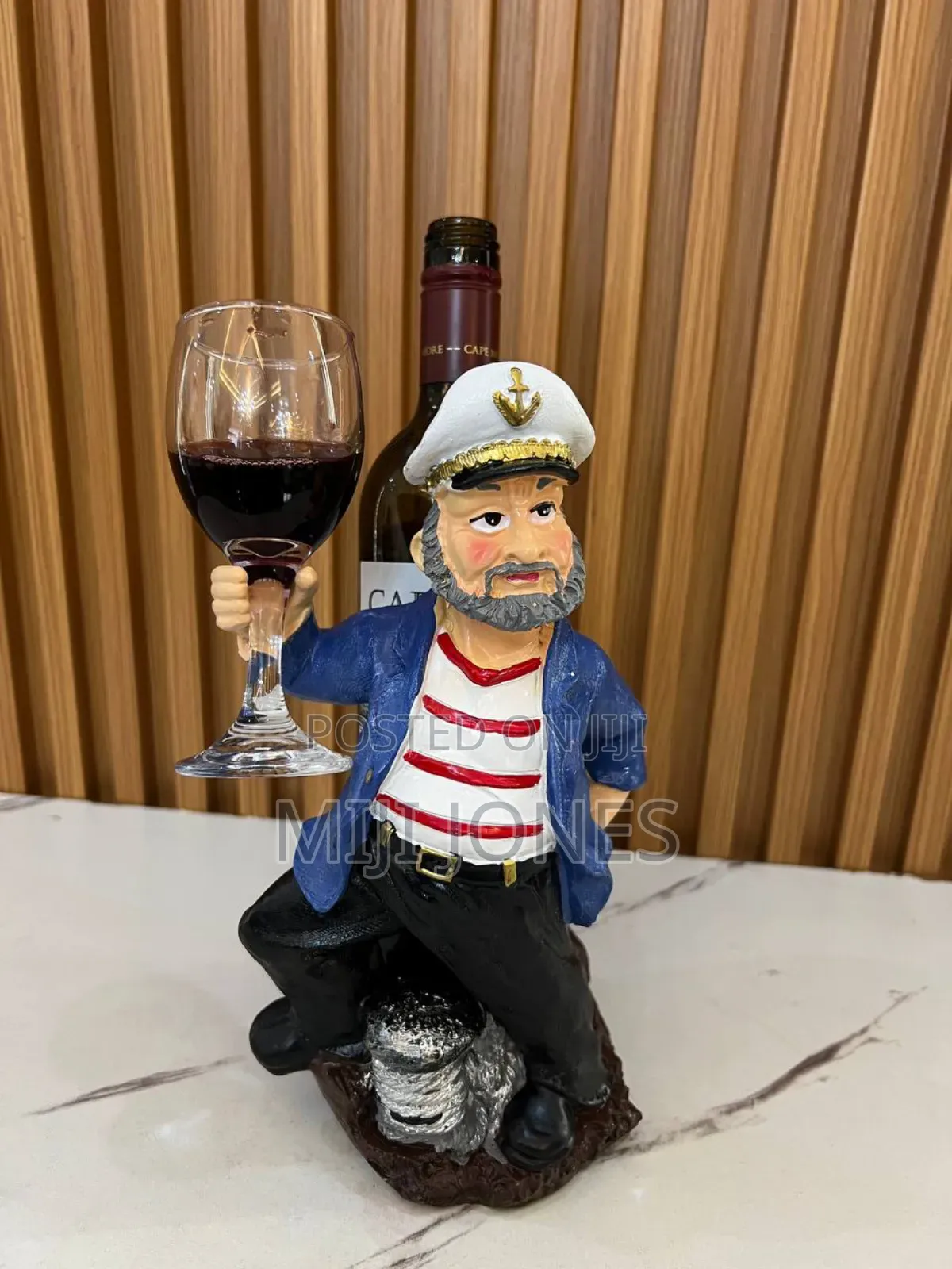 Captain Wine Holder