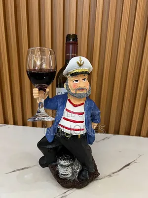Captain Wine Holder