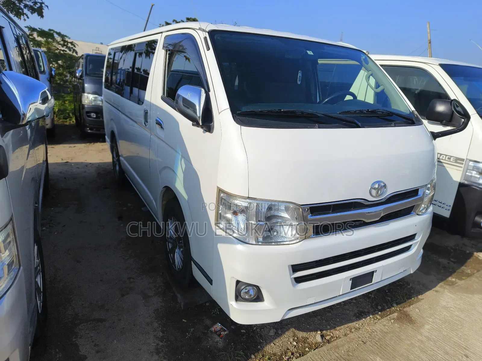 Toyota HiAce 2013 White