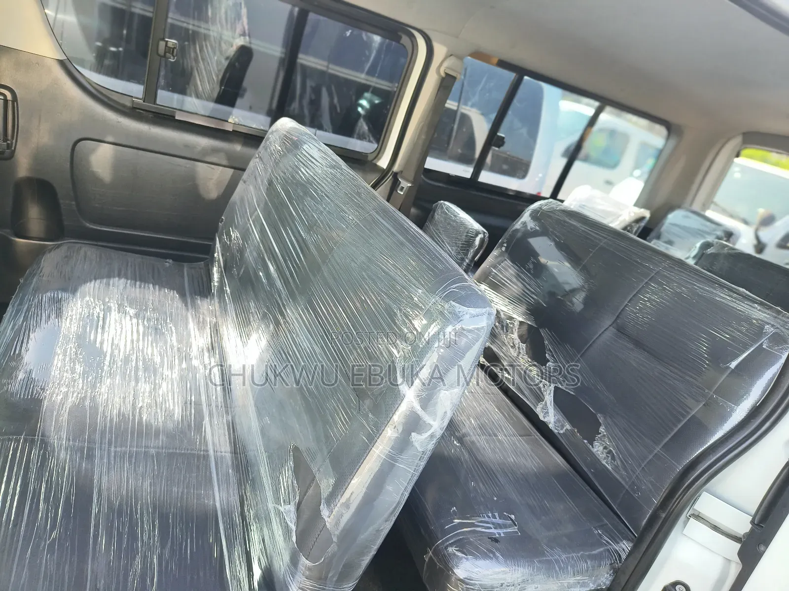 Toyota HiAce 2013 White