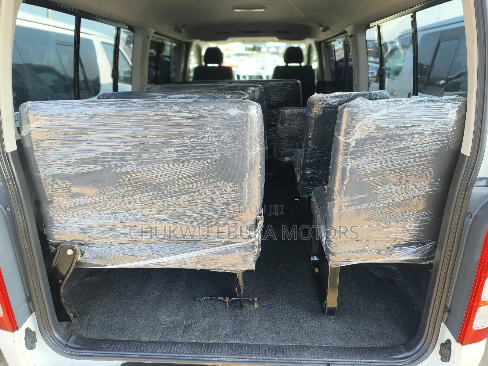 Toyota HiAce 2013 White