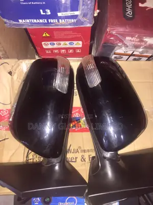 Toyota Corolla 08/010 Side Mirror With Light
