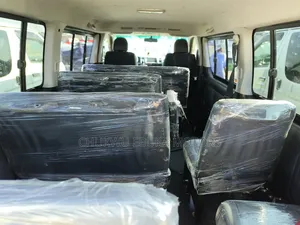 Toyota HiAce 2013 Black