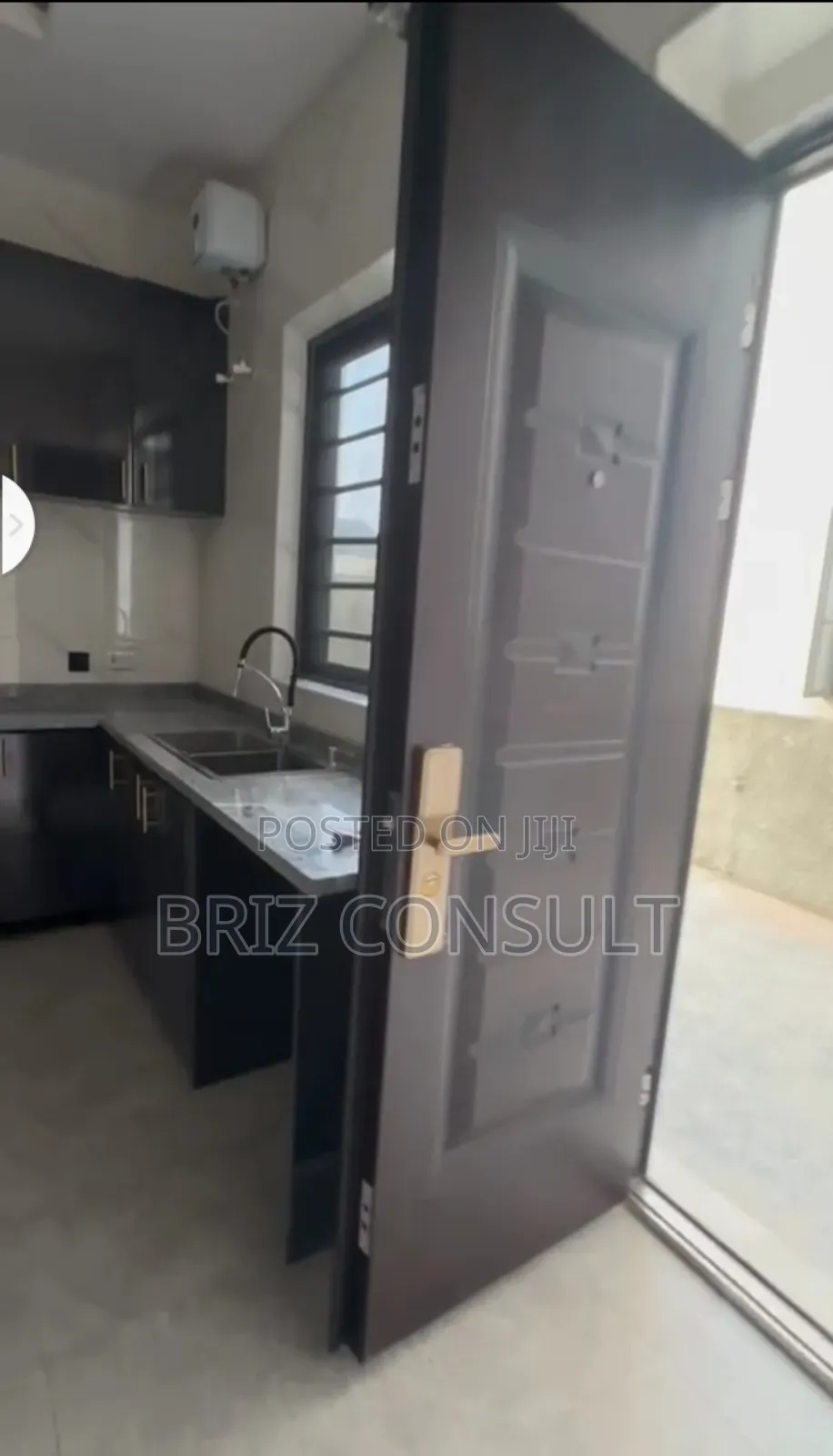 5 Bedroom Fully Detached Duplex