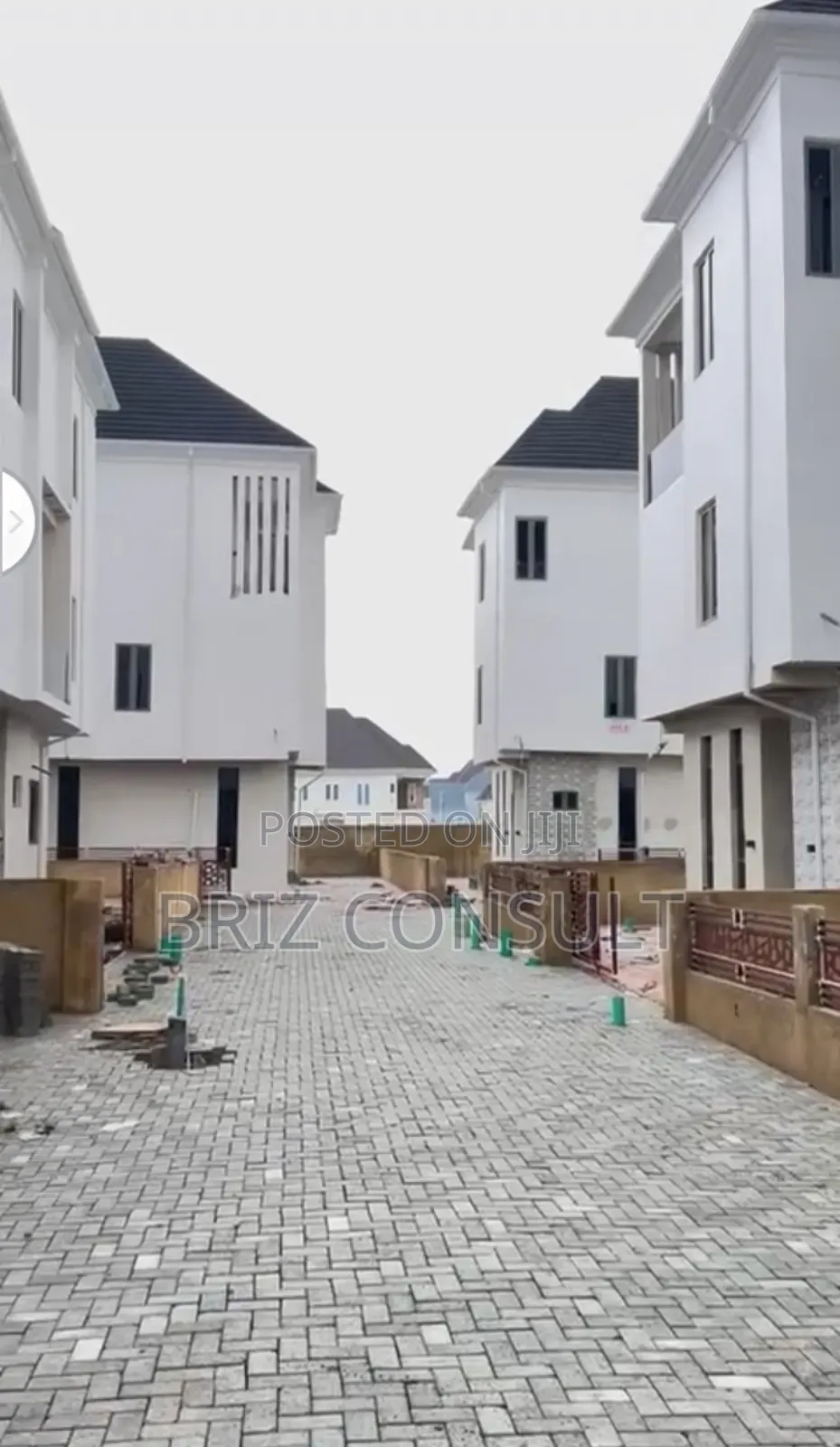 5 Bedroom Fully Detached Duplex