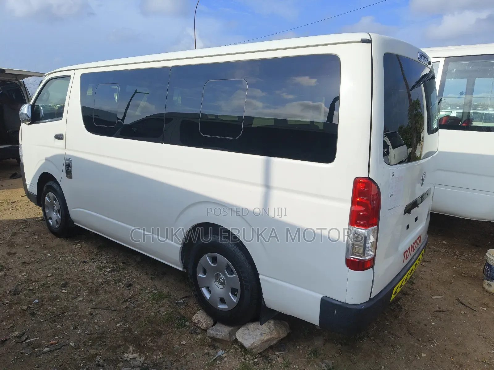 Toyota HiAce 2014 White