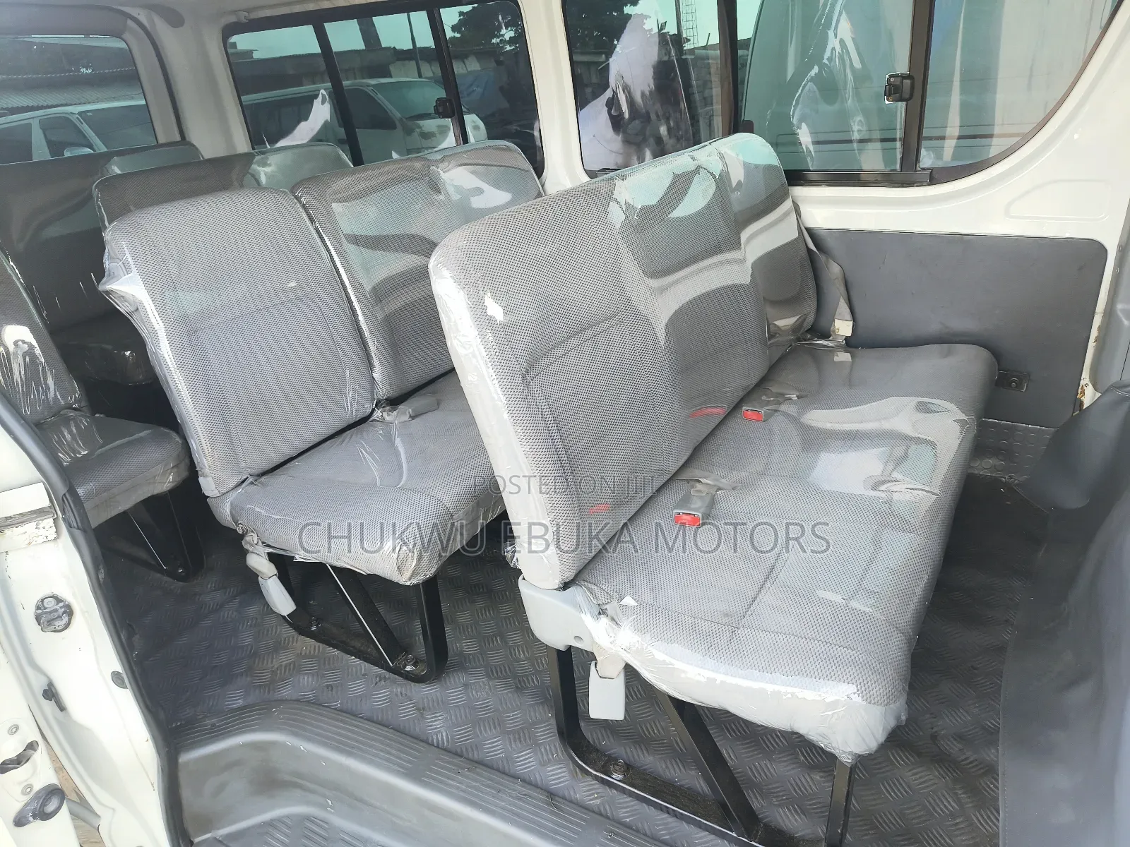 Toyota HiAce 2014 White