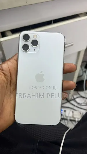 Apple iPhone 11 Pro 64 GB Gray