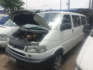 Volkswagen Transporter 2001 White
