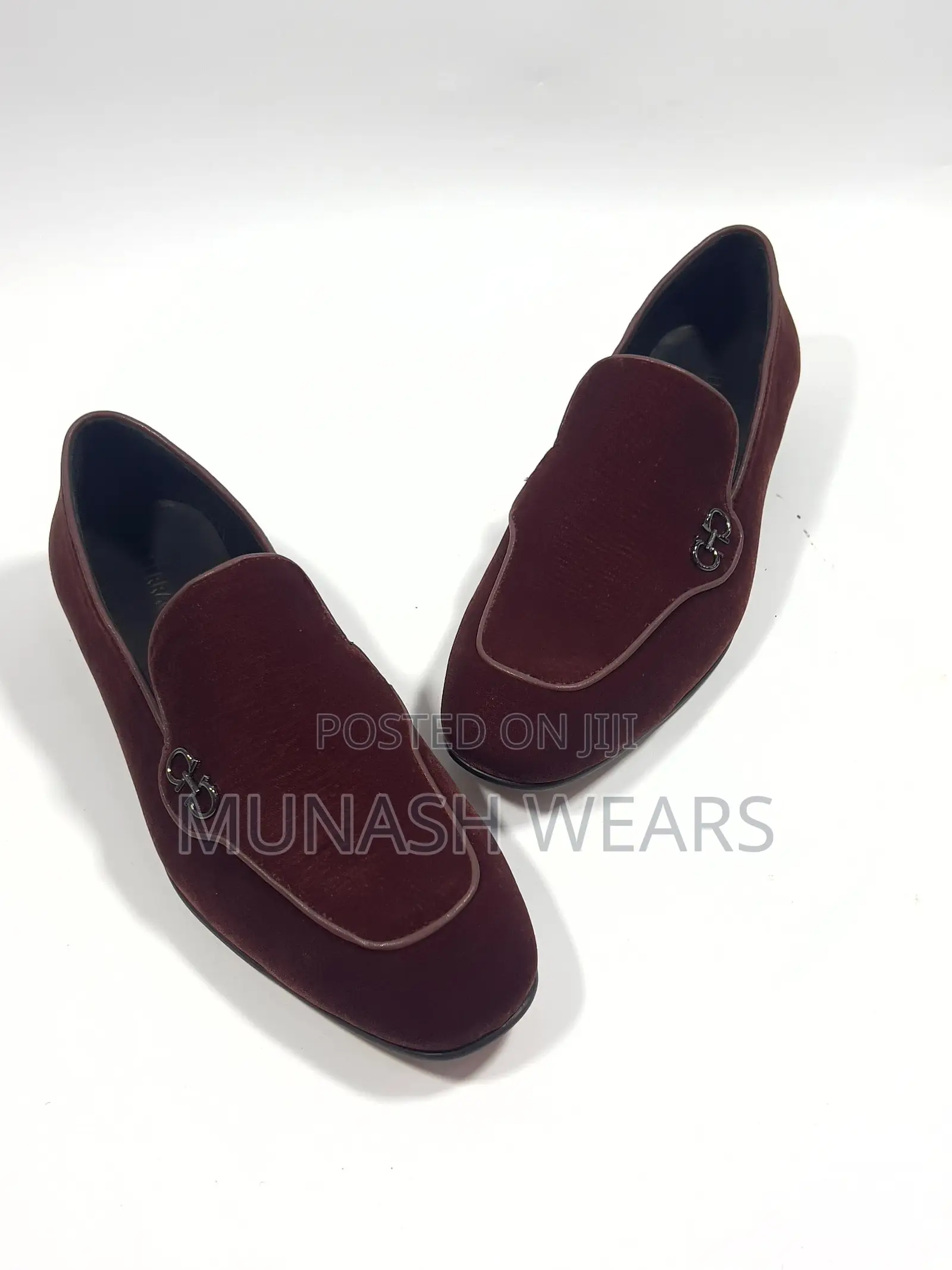 Italian Feragamo Velvet Royal Shoe 40-47