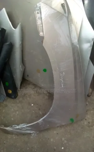 Toyota Highlander 05 Fender Left Side