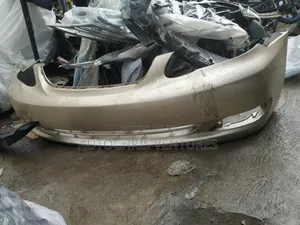 Bumper Corolla 2005