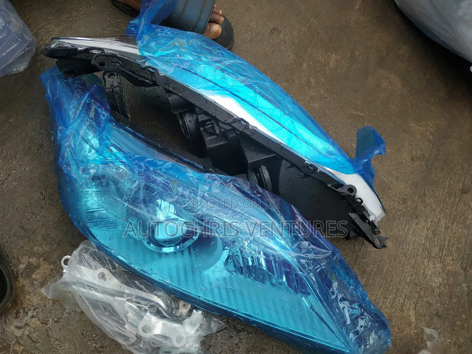 Headlamp for Sienna 2012