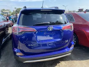 Toyota RAV4 2015 Blue