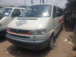 Volkswagen Transporter 2003 White