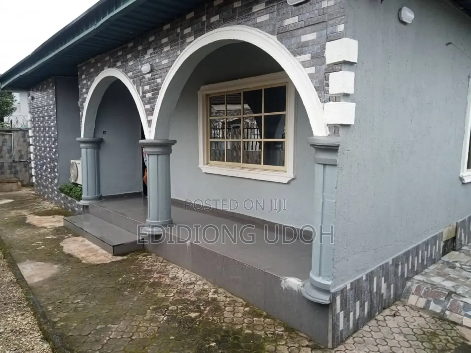 4bdrm Bungalow in New Stadium Road, for sale