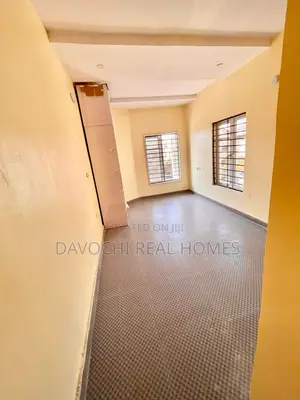 5bdrm Duplex in Ikota for rent