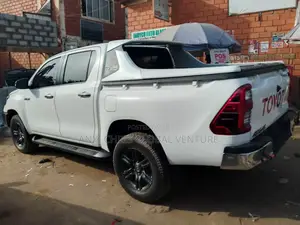 Both Cover Hilux Rolling Cover