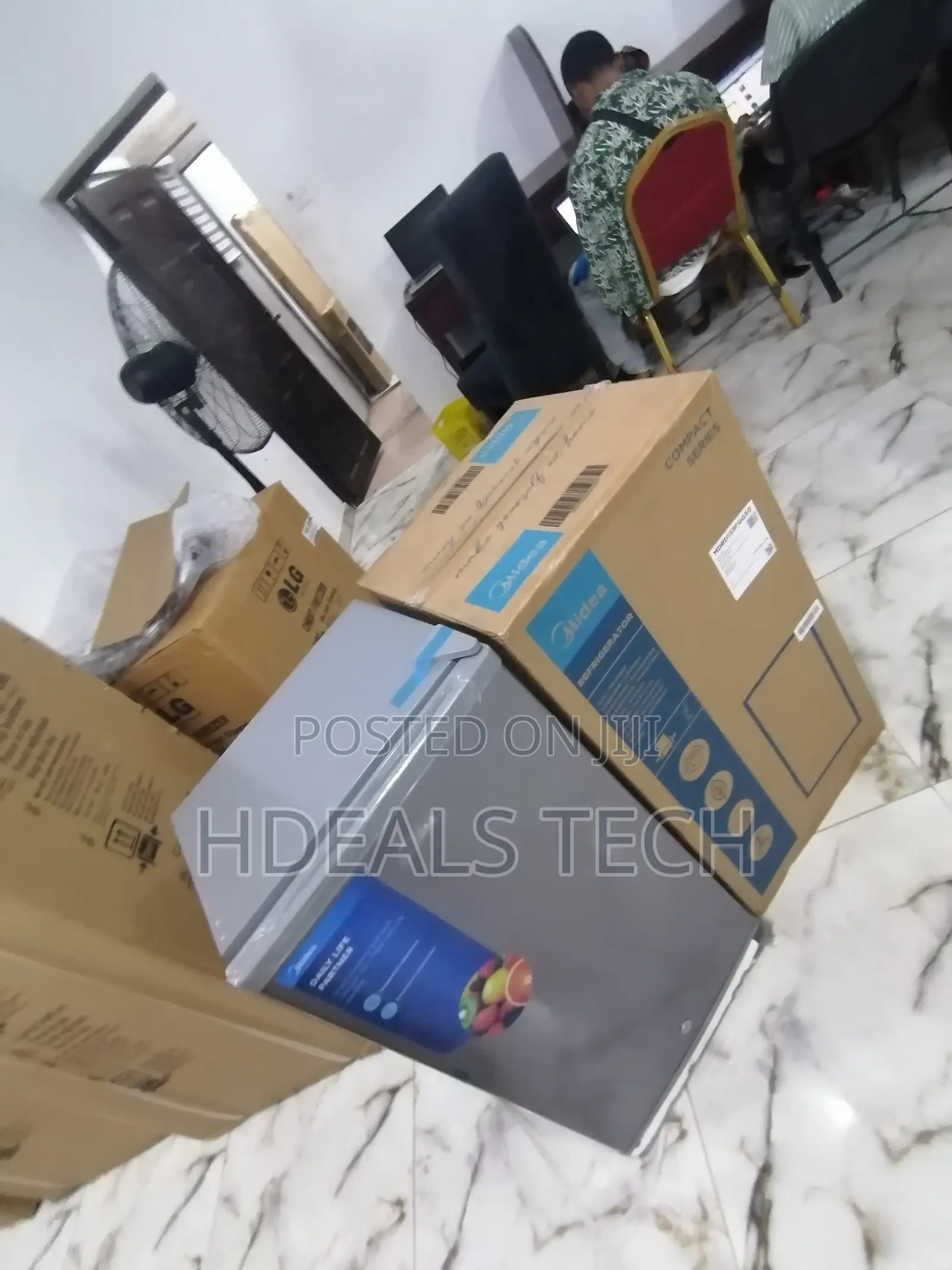 Best Midea Single Refrigerator 90L - MDRD133FGG50 