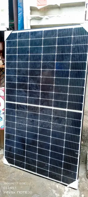 550watts Jinko Solar Panels