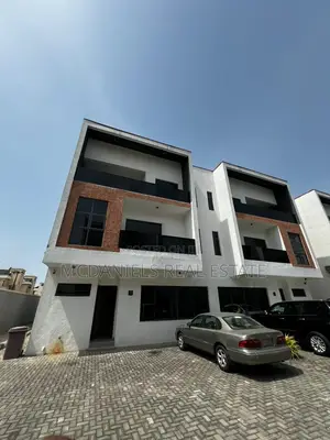 4bdrm Duplex in Lekki Phase 1 for rent