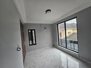 3bdrm Block of Flats in Ikeja for rent