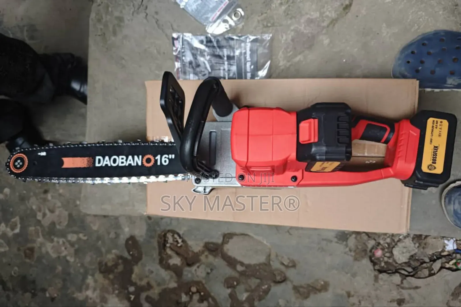 16 Inches Cordless Chain Saw