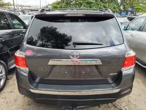 Toyota Highlander 2012 Gray