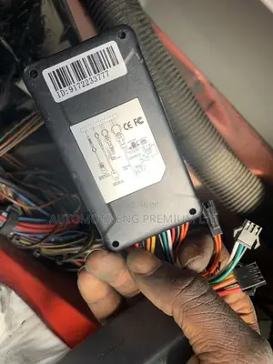 Durable GPS Car Tracker With Free Annual Installation