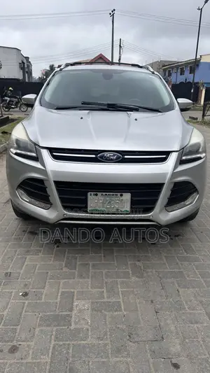Ford Escape Titanium 4dr SUV AWD (1.6L 4cyl Turbo 6A) 2015 Silver