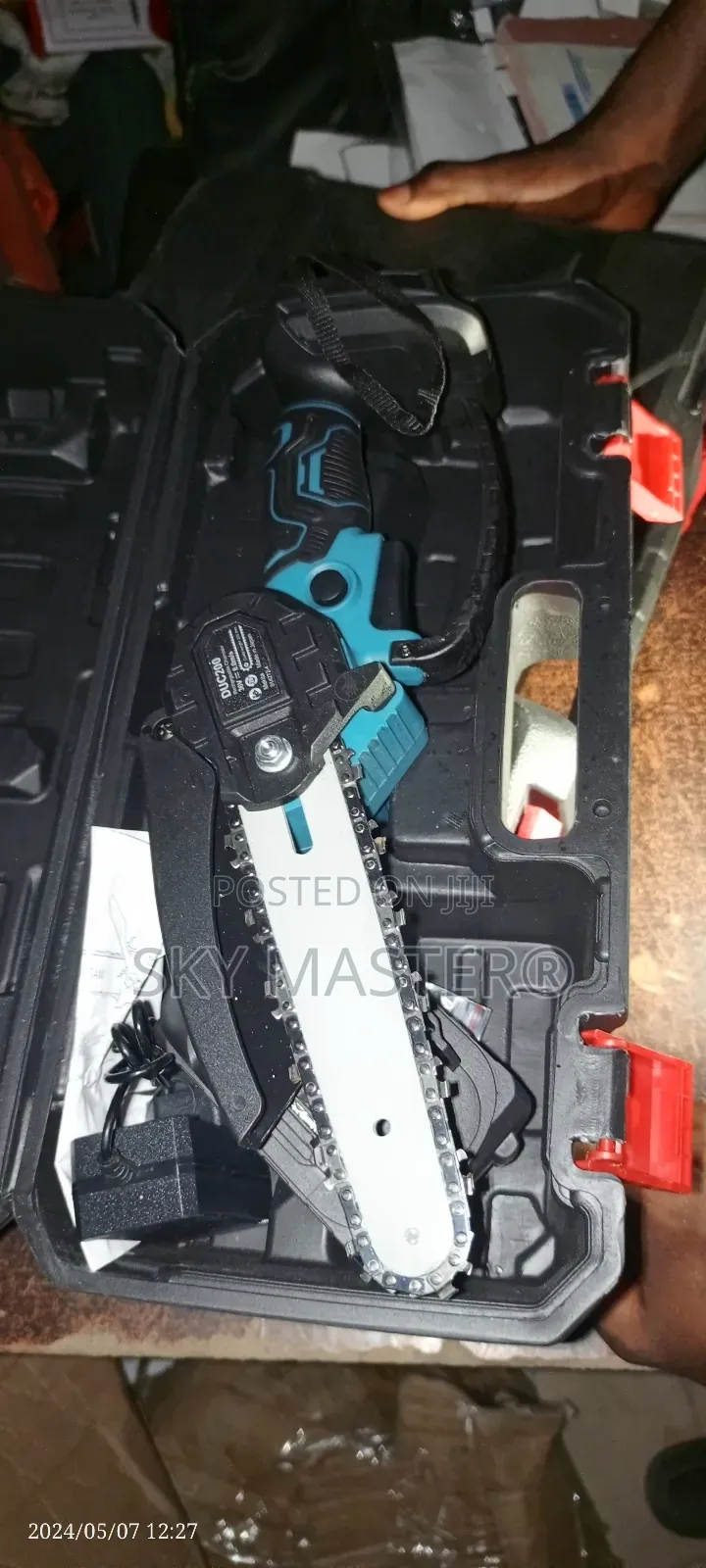 Cordless Chain Saw