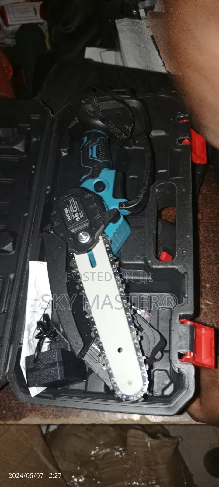 Cordless Chain Saw