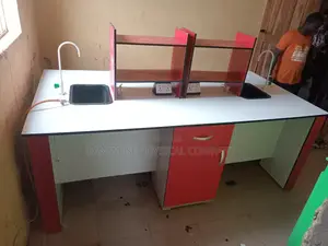 Laboratory Setup Island Table