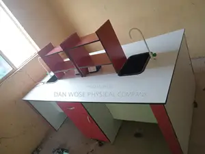 Laboratory Setup Island Table