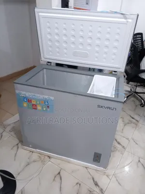Skyrun Large Ecofriendly Freezer 200 Liters