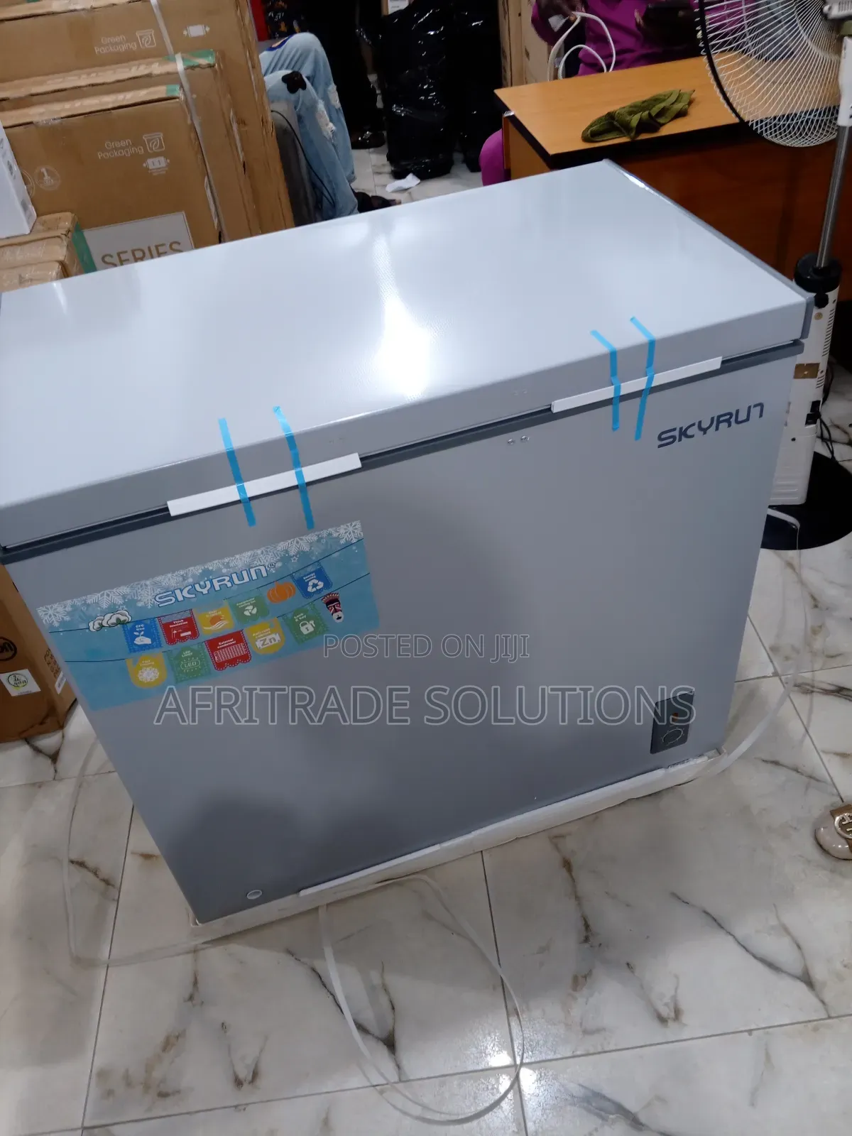Skyrun 200l Freezer -Ice Maker
