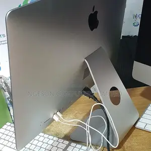 Desktop Computer Apple iMac 16GB Intel Core i5 SSD 256GB