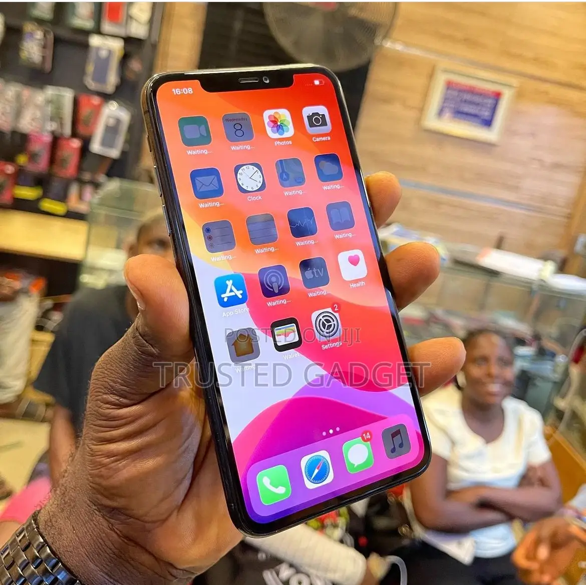 Apple iPhone 11 Pro Max 64 GB Green