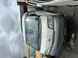 Photo - Mazda Bongo 2010 White