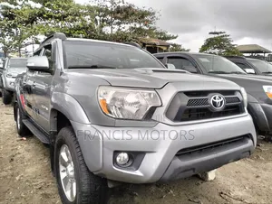 Toyota Tacoma 2015 Gray