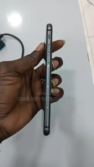 Apple iPhone 8 64 GB Black