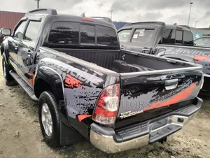 Toyota Tacoma 2013 Black